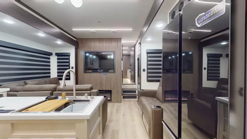 Vengeance Rogue Armored Main Room